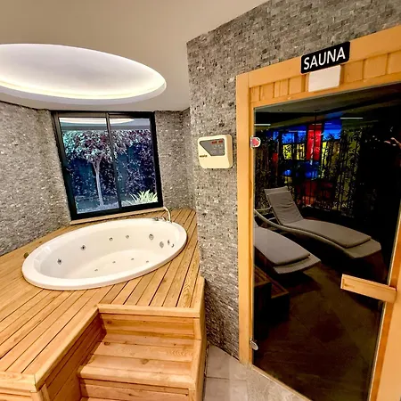 Sa Apartments! Luxury 2bd Duplex, 150m To The